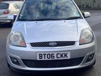 Used Ford Fiesta Ghia 2006 Silver Hatchback