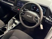 Used Kia Niro 139 HP (102 kW) 2022 White SUV