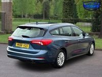 Used Ford Focus Titanium 120 HP (88 kW) 2018 Blue Estate