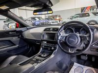 Used Jaguar XE R-Sport 180 HP (132 kW) 2018 Red Sedan