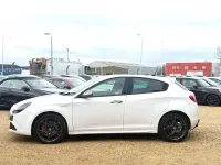 Used Alfa Romeo Giulietta Edizione Speciale 150 HP (110 kW) 2016 White Hatchback