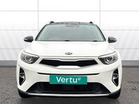 Used Kia Stonic 118 HP (86 kW) 2020 White SUV