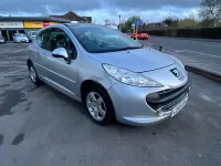 Używany Peugeot 207 2008 Srebrny Hatchback