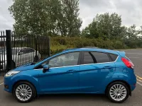Used Ford Fiesta Titanium 123 HP (90 kW) 2014 Blue Hatchback