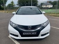 Used Honda Civic SE Plus 2014 White Hatchback