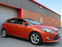 Used Ford Focus Zetec 115 HP (84 kW) 2011 Red Hatchback