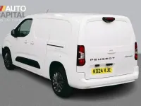 Used Peugeot Partner 100 HP (73 kW) 2024 White MPV