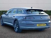 Usado VW Arteon Elegance 218 HP (160 kW) 2023 Cinzento Carrinha