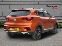 Used MG ZS Exclusive 105 HP (77 kW) 2024 Orange SUV