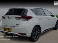 Used Toyota Auris Hybrid Design 2018 White Hatchback