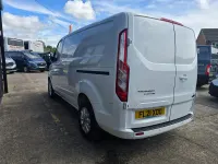 Used Ford Transit Custom Limited 130 HP (95 kW) 2020 White Van
