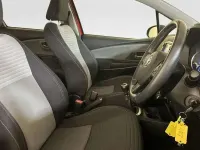 Used Toyota Yaris 111 HP (81 kW) 2017 Red Hatchback