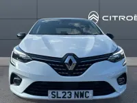 Begagnad Renault Clio V Techno 145 HK (106 kW) 2023 Halvkombi