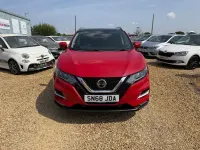 Used Nissan Qashqai N-Connecta 140 HP (102 kW) 2019 Red SUV