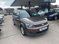 Begagnad VW Touran SE 105 HK (77 kW) 2012 Brun Minibuss