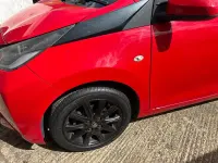 Used Toyota Aygo x-style 69 HP (50 kW) 2017 Red Hatchback