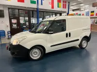 Used Vauxhall Combo 90 HP (66 kW) 2015 White MPV