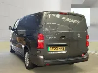 Używany Peugeot e-Expert Premium 100 kW (136 KM) 2023 Szary Van