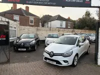 Usado Renault Clio IV Dynamique 90 CV (66 kW) 2017 Blanco Utilitario