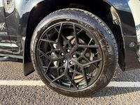 Usado Land Rover Defender HSE Dynamic 2025 Preto SUV