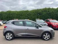 Used Renault Clio Dynamique 90 HP (66 kW) 2016 Oyster grey Hatchback