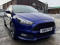 Used Ford Focus ST 250 HP (183 kW) 2015 Blue Hatchback