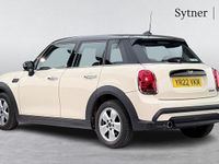 Used Mini Cooper Classic 134 HP (98 kW) 2022 White Hatchback