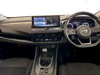 Used Nissan Qashqai N-Connecta 140 HP (102 kW) 2022 White SUV