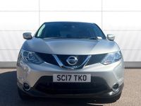 Usado Nissan Qashqai Acenta 110 HP (80 kW) 2017 Prateado SUV