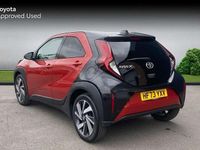 Used Toyota Aygo X 72 HP (52 kW) 2023 Chilli red bitone SUV