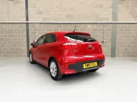 Used Kia Rio 2015 Red Hatchback