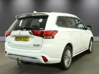 Used Mitsubishi Outlander P-HEV 2018 White Estate