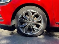 Used Renault Clio IV Dynamique 108 HP (79 kW) 2018 Red Hatchback