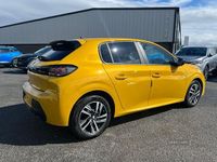 Second-hand Peugeot 208 Active+ 74 CP (54 kW) 2024 Galben Hatchback