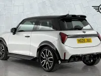 Used Mini Cooper S Hatch 201 HP (147 kW) 2025 White Hatchback