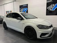 Begagnad VW Golf VII R 310 HK (228 kW) 2017 Vit Halvkombi