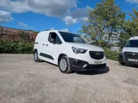 Used Vauxhall Combo Edition 100 HP (73 kW) 2019 White MPV