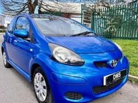 Used Toyota Aygo 68 HP (50 kW) 2011 Blue Hatchback