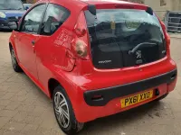 Used Peugeot 107 68 HP (50 kW) 2011 Red Hatchback