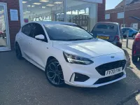 Used Ford Focus ST-Line X 155 HP (114 kW) 2020 White Hatchback