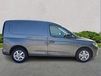 Usado VW Caddy Pro 120 HP (88 kW) 2025 Cinzento Monovolume