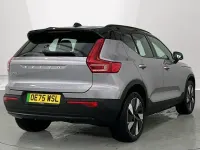 Usado Volvo EX40 Plus 185 kW (252 CV) 2025 Plateado SUV