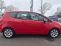 Used Vauxhall Meriva 101 HP (74 kW) 2016 Red MPV