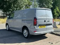 Begagnad VW Transporter Pro 2025 Grå Van