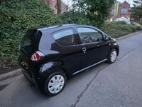 Used Toyota Aygo 68 HP (50 kW) 2012 Black Hatchback