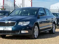 Usado Skoda Superb Elegance 170 CV (125 kW) 2012 Azul Utilitario