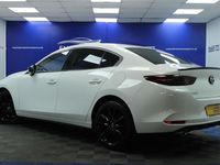 Begagnad Mazda 3 Inclusive 180 HK (132 kW) 2020 Vit Sedan