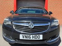 Second-hand Vauxhall Insignia SRi 170 CP (125 kW) 2016 Negru Hatchback