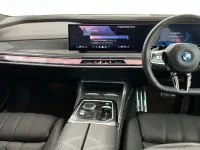 Usado BMW i7 M Sport 330 kW (449 CV) 2024 Negro Berlina