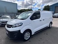 Used Vauxhall Vivaro 120 HP (88 kW) 2021 White MPV